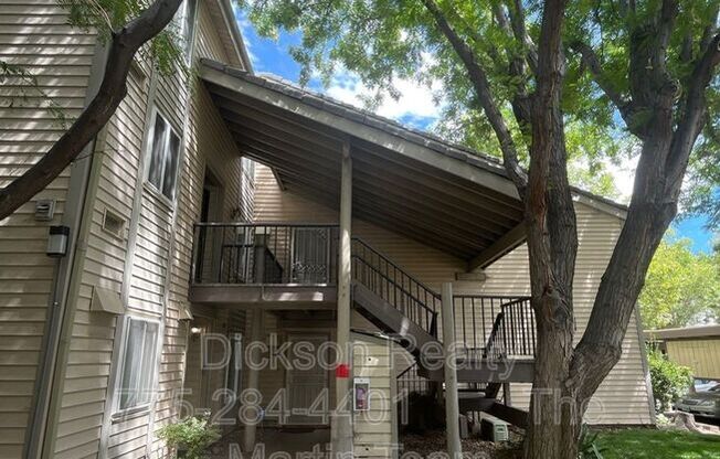 2351 ROUNDHOUSE RD
