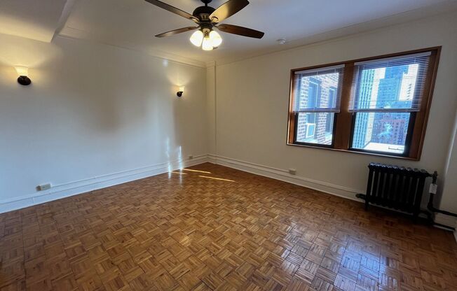Studio, 1 bath, 320 sqft, $1,555, Unit 273-1405