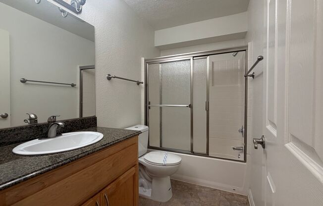 2 beds, 2 baths, 996 sqft, $2,795, Unit 1601