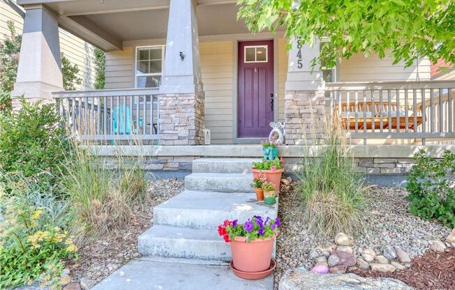 Bright and Charming 4 Bed 4 Bath Home in Indian Peaks South