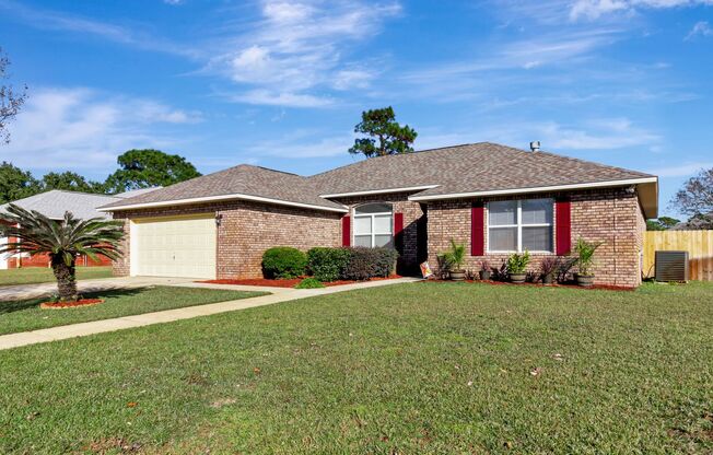 Beautiful 4 bedroom in Gulf Breeze!!