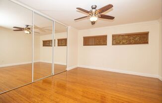 1 bed, 1.5 baths, 802 sqft, $3,295, Unit 05