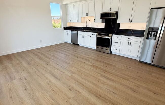 Gorgeous 1 Bed/1 Bath Upstairs unit, all new construction in Mira Mesa!