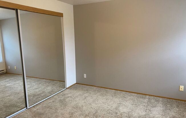2 beds, 1 bath, 800 sqft, $1,719, Unit 7953