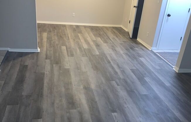 1 bed, 1 bath, 755 sqft, $1,150, Unit 5905H