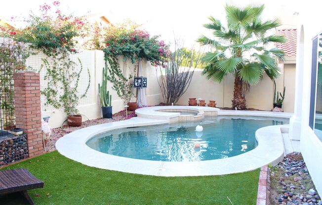 3 beds, 2.5 baths, $2,800