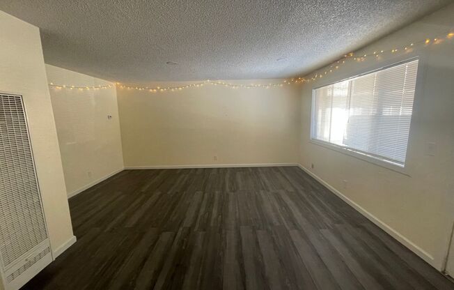 Remodeled 2 bedroom downstairs unit