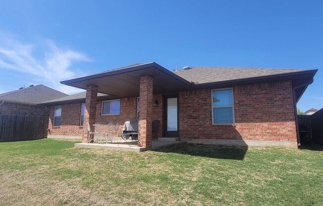 3 beds, 2 baths, $1,695