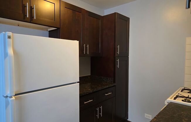1 bed, 1 bath, 528 sqft, $1,425, Unit #30