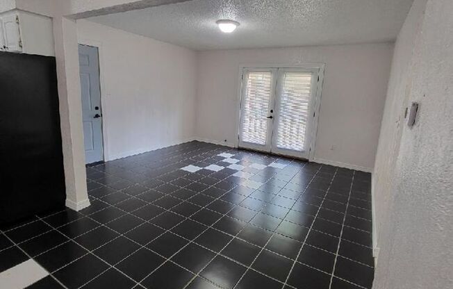 2 beds, 1.5 baths, 900 sqft, $775, Unit Apt 608