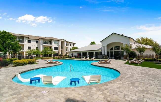 pool at the bradley braddock road station apartments