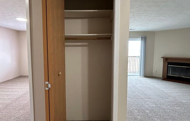 1 bed, 1 bath, 750 sqft, $850, Unit #25