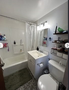 2 beds, 2 baths, 950 sqft, $3,900, Unit 801