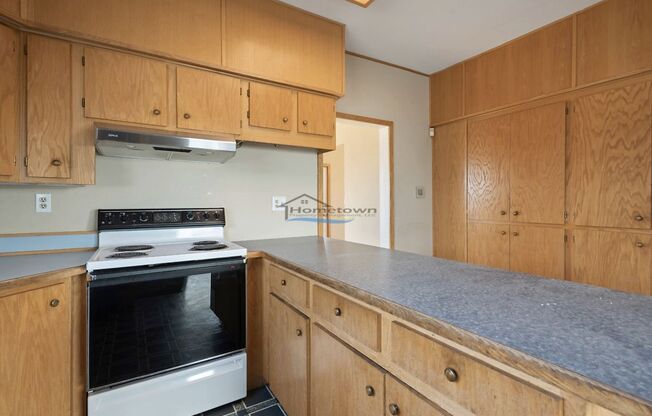 2 beds, 2 baths, 1,064 sqft, $1,790, Unit Unit 10 - House