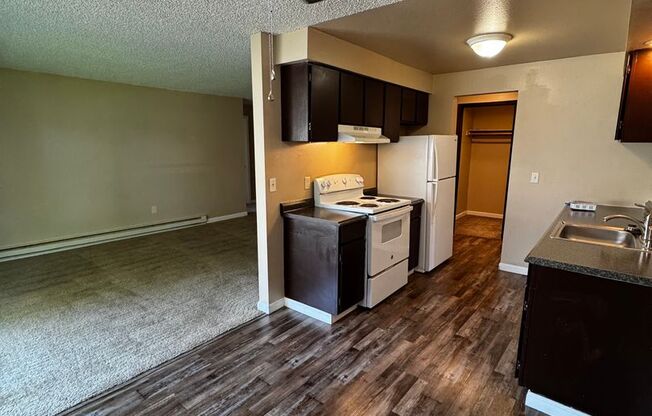 Brentwood Gardens Apartments