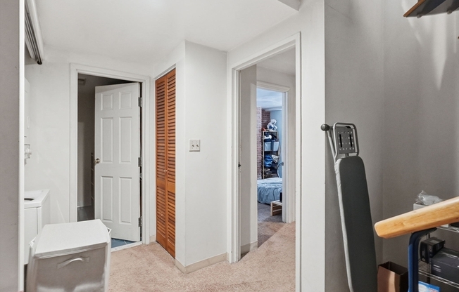 2 beds, 1 bath, 1,037 sqft, $4,600, Unit 104