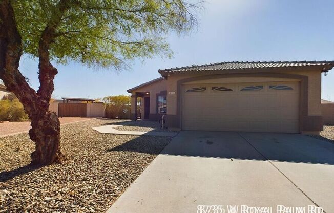 8735 W ROYAL PALM RD