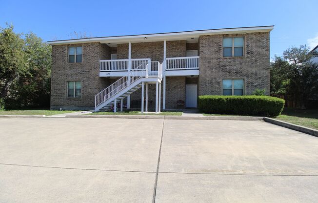 530 Dukeway Unit #4