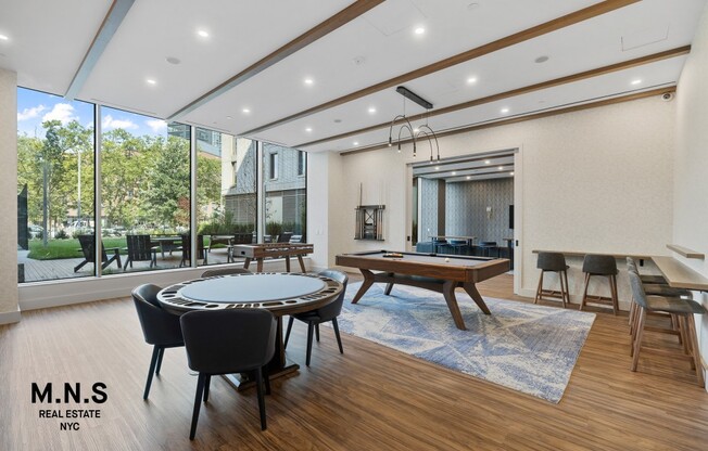 1 bed, 1 bath, $3,774, Unit 724