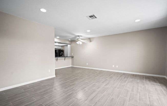 Stunning duplex offers two spacious bedrooms and two full bathrooms in Cape coral