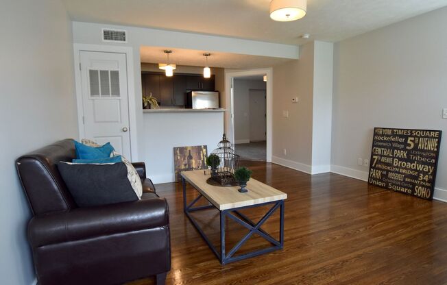 1 bed, 1 bath, 650 sqft, $1,195, Unit Unit 202 A650 w/Nook