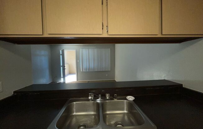 1 bed, 1 bath, 575 sqft, $944, Unit 303