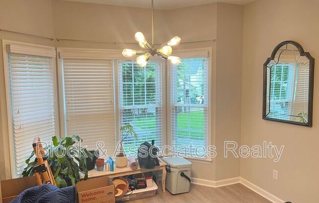 108 MINT CT