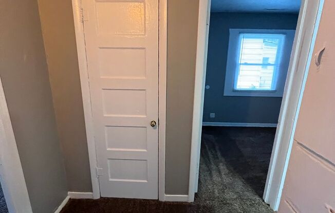 2714 Manford St- Cute Two Bedroom Home!