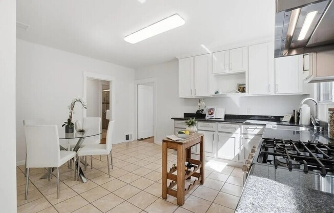 15 BALHI CT