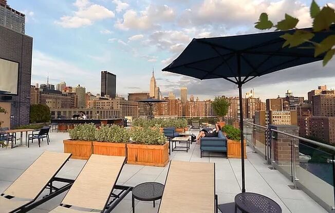 1 bed, 1 bath, $5,695, Unit 13C