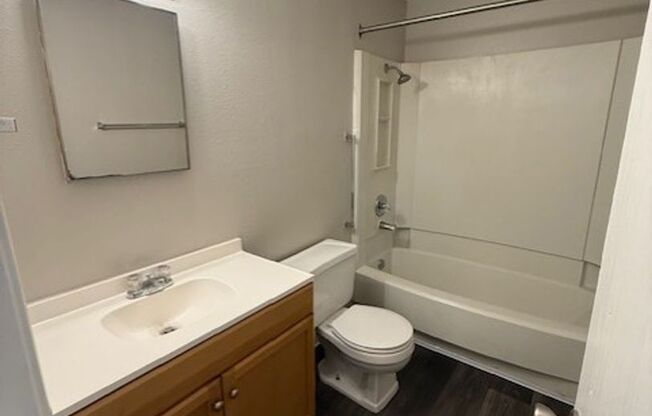 1 bed, 1 bath, 630 sqft, $675, Unit 2722-104