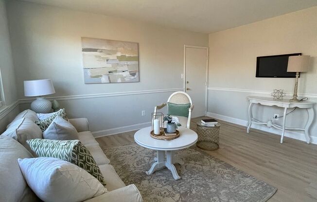 Gorgeously remodeled High Pointe 1bd/1ba Condo with new everything! Available 12/1