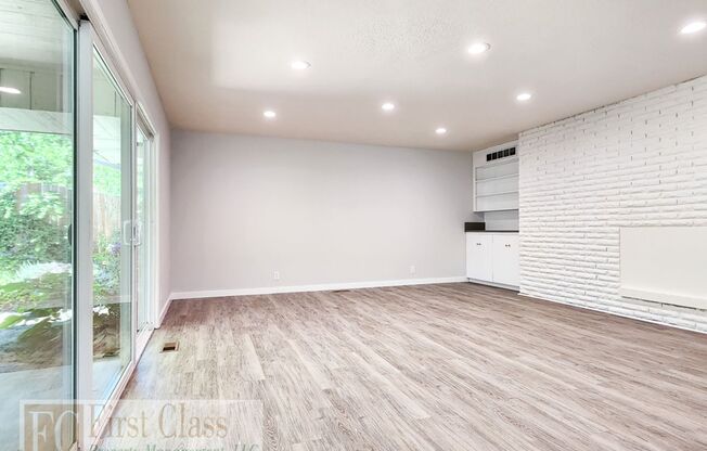 3 beds, 3 baths, 2,620 sqft, $2,895, Unit 01 / K629