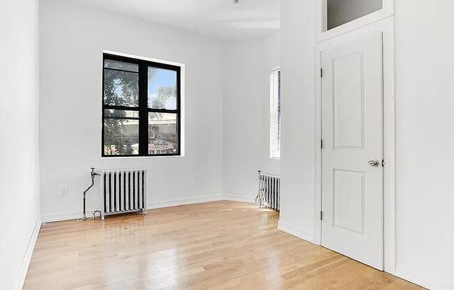 151 KINGSLAND AVE