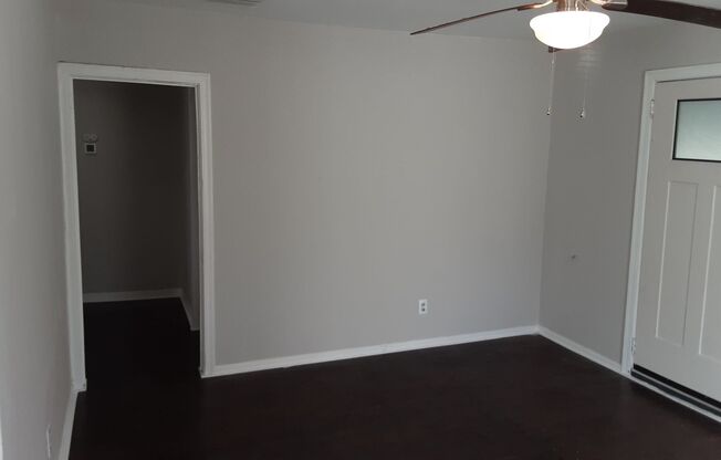 2 beds, 1 bath, $1,175