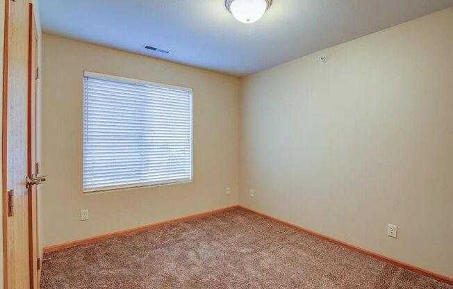 2 beds, 1 bath, 952 sqft, $1,245, Unit 4102-308