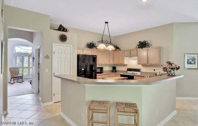 11960 LK FERN DR