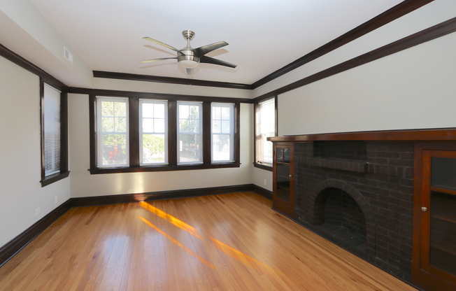 2414 N Monticello Ave 3