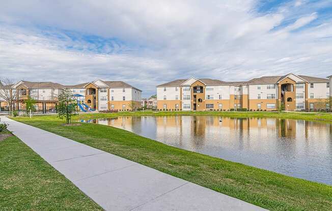 Pond at Pinewood Apartments, Houston, 77396