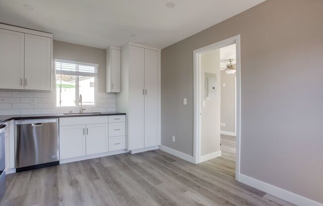 1 bed, 1 bath, 350 sqft, $2,095, Unit 29