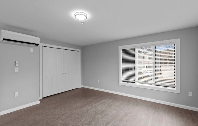 3 beds, 1 bath, 1,300 sqft, $3,250, Unit 9 Monarch Way Apt 101