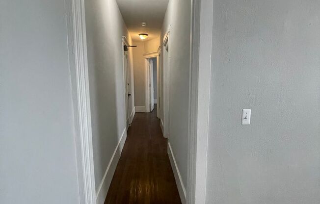 3 beds, 1 bath, 764 sqft, $1,795, Unit 6