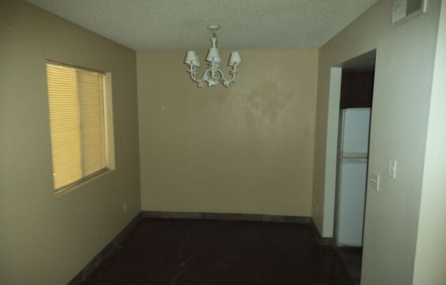2 beds, 1 bath, $1,050, Unit 125