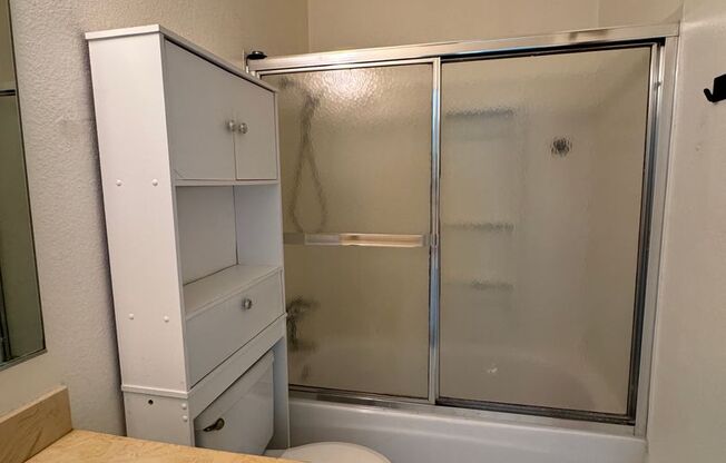 1 bed, 1.5 baths, $2,100