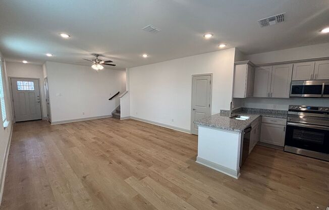 New Townhome, Ready for Move-in