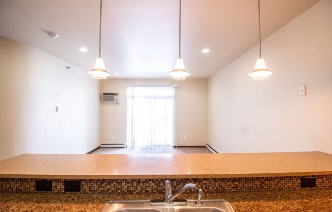 3 beds, 2 baths, 1,323 sqft, $1,725, Unit A202