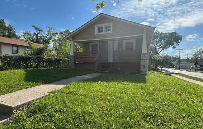 Coming Soon!! 2 Bed 1 Bath House!! $1063.00