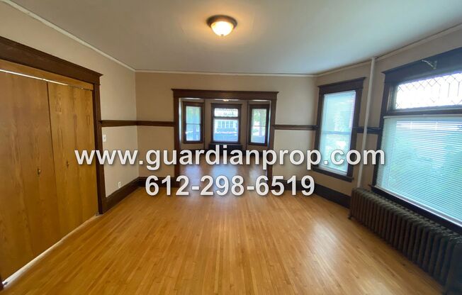 709-711 Jessamine Ave E