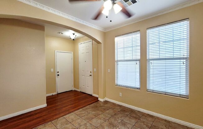 4947 Droubay Dr - 3 bedrooms, 2.5 bathrooms , 1,730 sqft