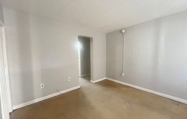 Cozy 1-Bedroom Apartments in a Charming 10-Unit Complex